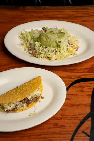 Special #15. Chalupa and Taco