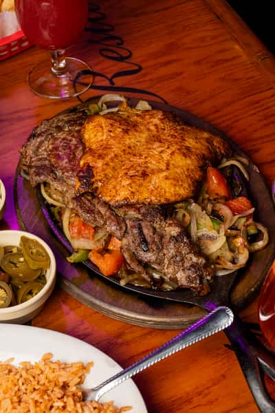 Los Rios Parrilla for Two