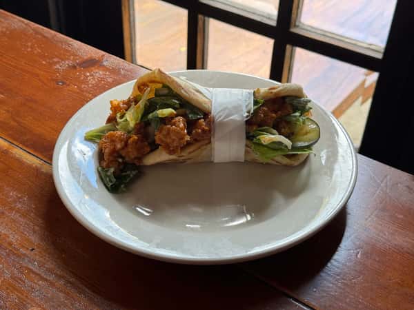 BUFFALLO CHICKEN GRYO