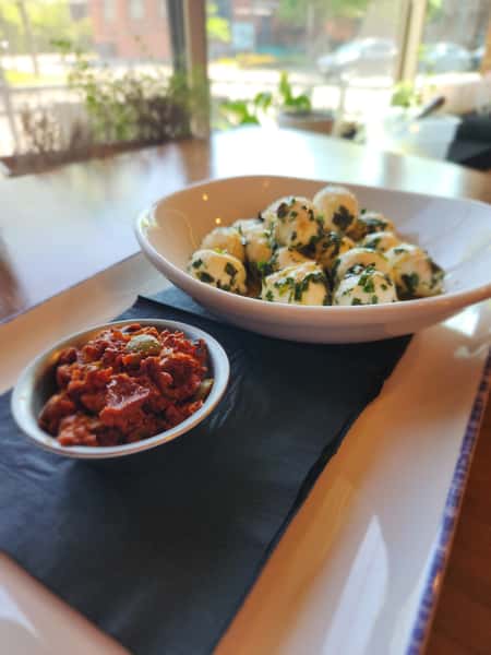 Mozzarella Pearls