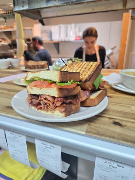 BLT