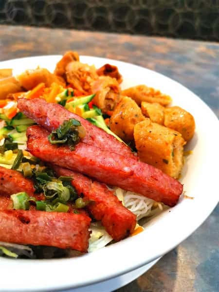 20) Grilled Shrimp Sausage, Ground Pork Susage & Pork Spring Roll Vermicelli