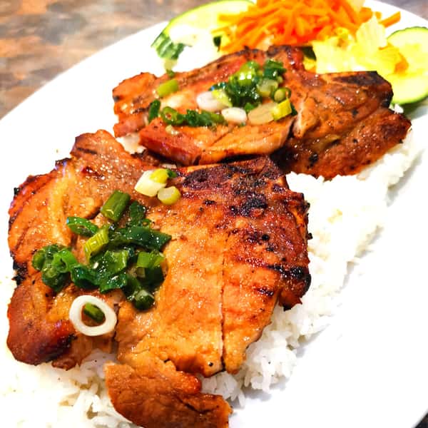 41) Grilled Pork Chops (2) on Steam Rice
