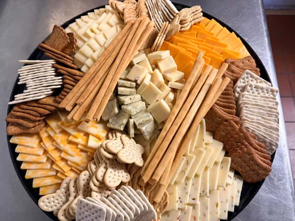 Assorted Cheese & Cracker Tray