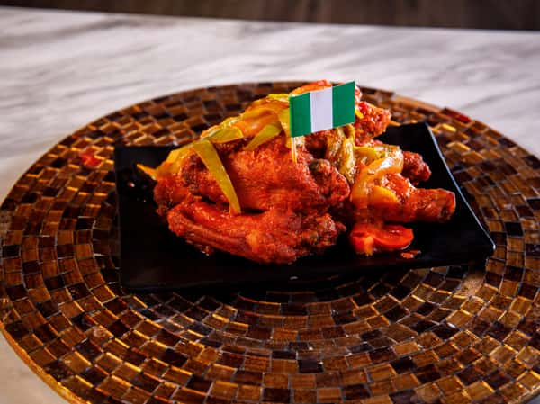 SPICY CHICKEN WINGS (10 PIECES)