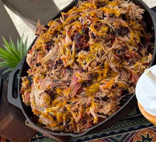 Slow-Smoked Pulled Pork (per pound)
