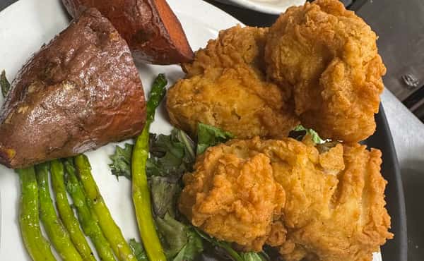 VEGAN FRIED CHICKEN (LION'S MANE MUSHROOM)