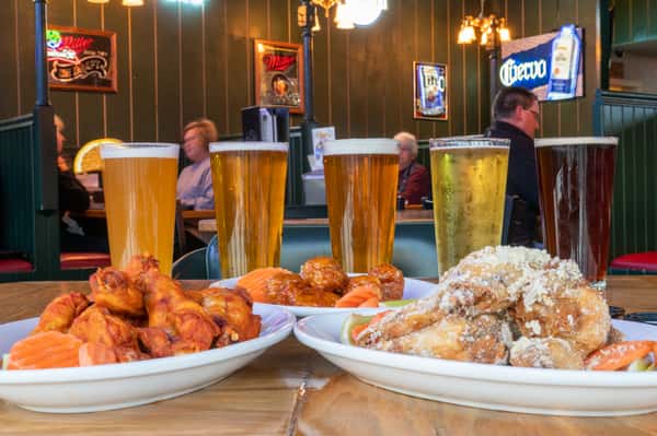 beer and chicken wings
