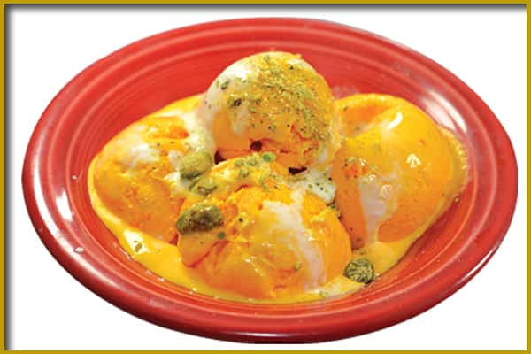 dessert with ice cream