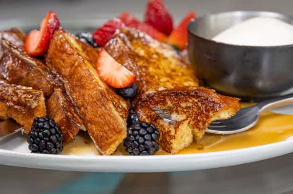 French Toast with Berries
