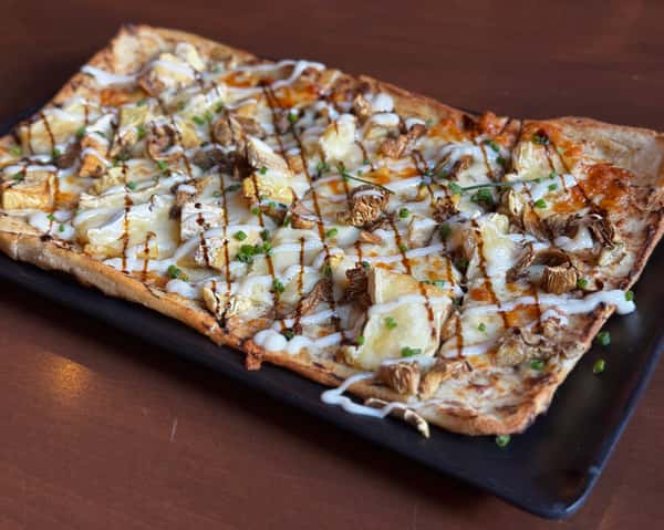 Roasted Mushroom & Brie Flatbread