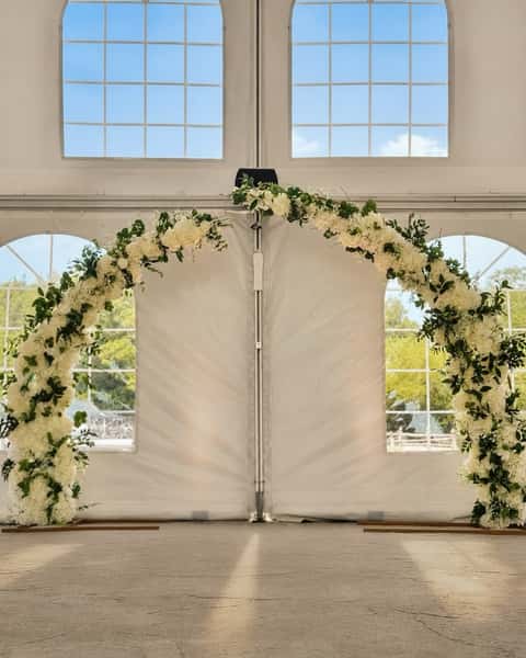 Olde Scotland Links Flower Arch
