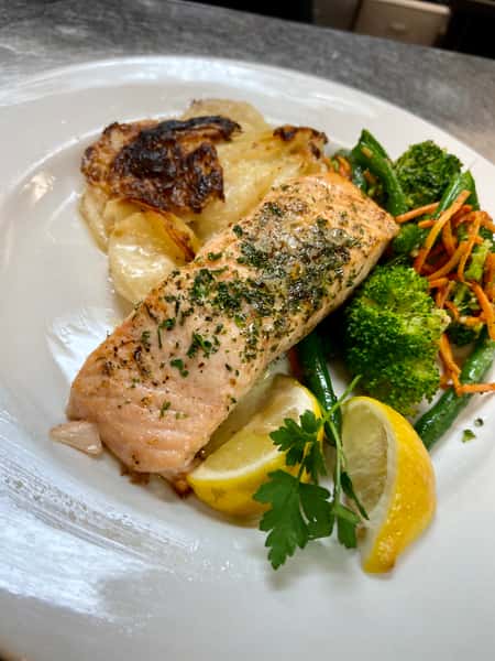 Broiled Norwegian Salmon