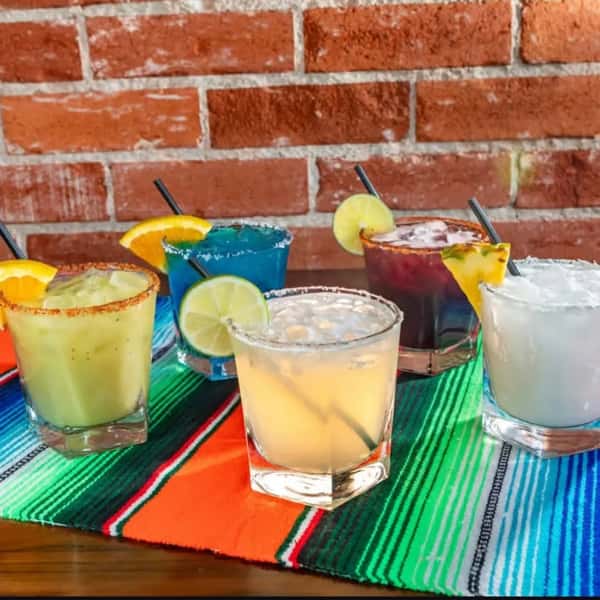 And just like that you're craving margaritas from Cencalli. We have a plethora of options for any taste. 🍹🎉😋
.
.
.
.
#margaritas #littleton #cocktailsofinstagram #denverrestaurants