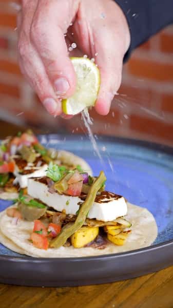 Celebrate #meatlessmonday with our Veggie taco. It is so delicious that we might convince you to become a vegetarian! Sauteed mix of yellow and green zucchini with onions and bell pepper on a corn tortilla with homemade guacamole and a side of homemade salsa of your choice. 🌮🥳
.
.
.
.
#veggietaco #tacosofinstagram #tacolover #littletoncolorado