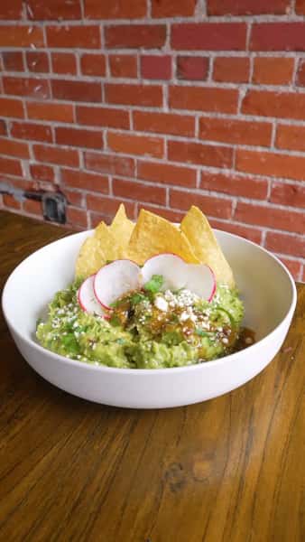 Craving that perfect dip? Our guacamole at Cencalli Taqueria in Littleton is always made fresh, right when you order it! Get ready for creamy, zesty goodness in every bite. Perfect for sharing (or not).š„š¤¤š
.
.
#guacamole #colorado #littletoncolorado