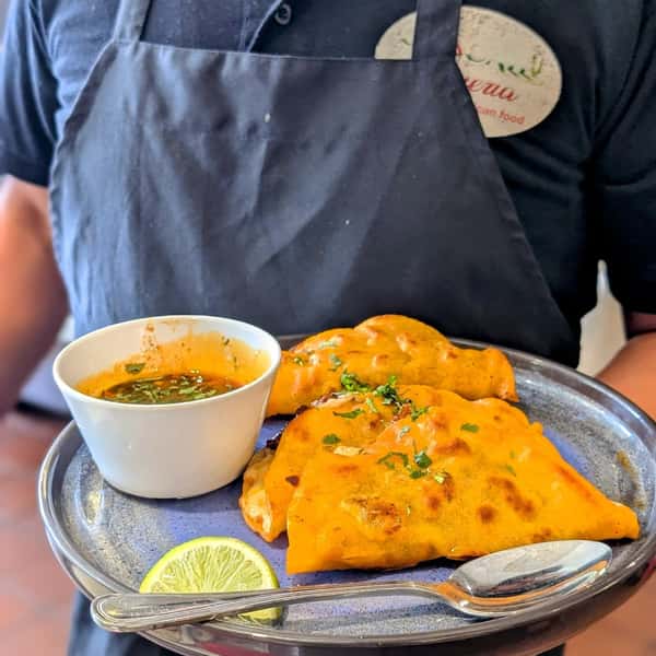 Join us for #tacotuesday and try our delicious Quesabirria tacos!  Three quesabirria tacos with melted bacio cheese, cilantro and onions. Served with a side of beef consome' for dipping. 🌮🤤🥳
.
.
.
.
#birria #tacos #littletoncolorado #quesabirria #denverfoodie