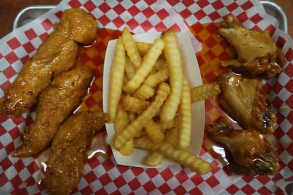 3 Wings & 3 Fingers