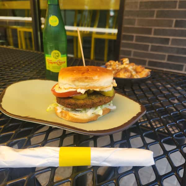 Falafel Burger