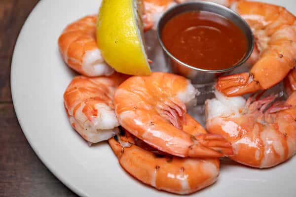 MaineStreetCoastalCuisine_ColdPeel&EatShrimp(Macro).jpg