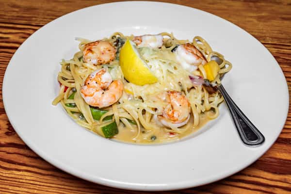 MaineStreetCoastalCuisine_PastaPrimaveraWithShrimp(45)3.jpg