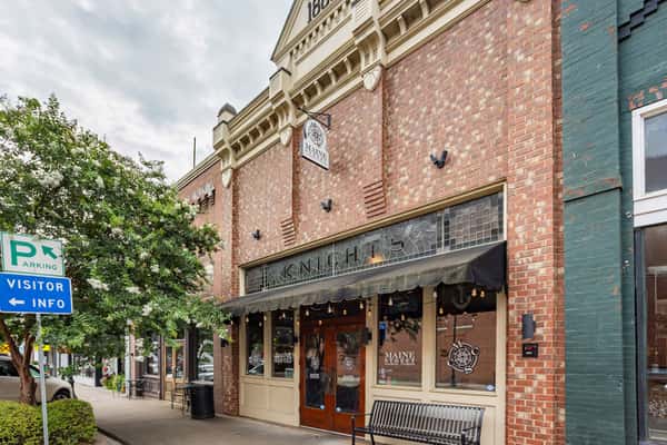 MaineStreetCoastalCuisine_Exterior(Wide)5.jpg