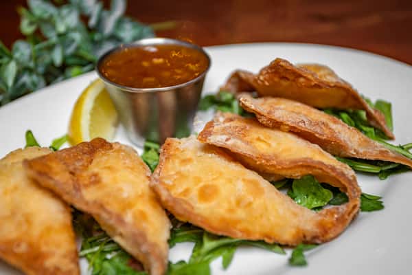 MaineStreetCoastalCuisine_LobsterRangoon(Macro)2.jpg