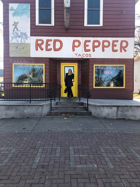 I visited this amazing foodie destination when I went to Grand Forks with my amazing boyfriend who wanted to show one of the tastiest places to eat in North Dakota. I loved it and absolutely would like to order the white sauce. Tosca King/Seattle WA