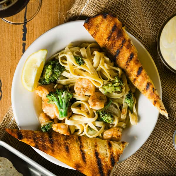 Blackened Shrimp Alfredo (1240 cal)