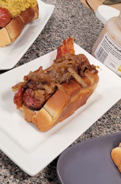 bacon hot dog