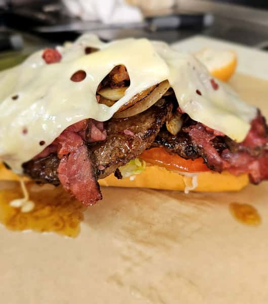 Deluxe Cheese Burger