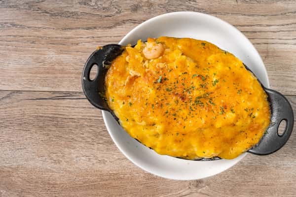 Seafood Mac & Cheese (Crabmeat, Shrimp, and Lobster)