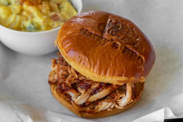 Pulled Chicken Sandwich - Lunch Special