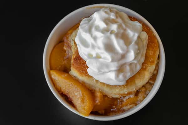 Aunt Cheryl's Homemade Peach Cobbler