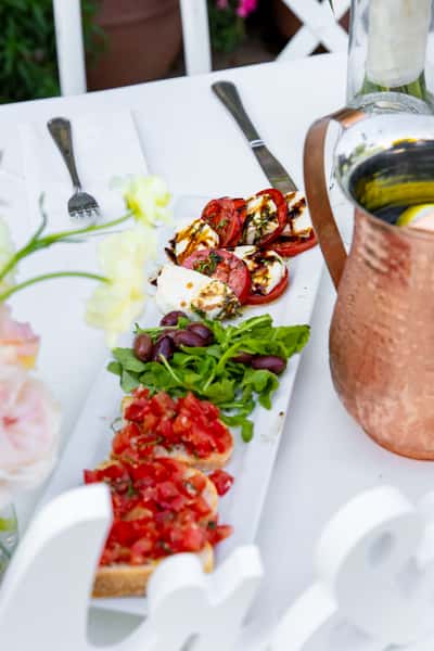 Mini Caprese/Bruschetta