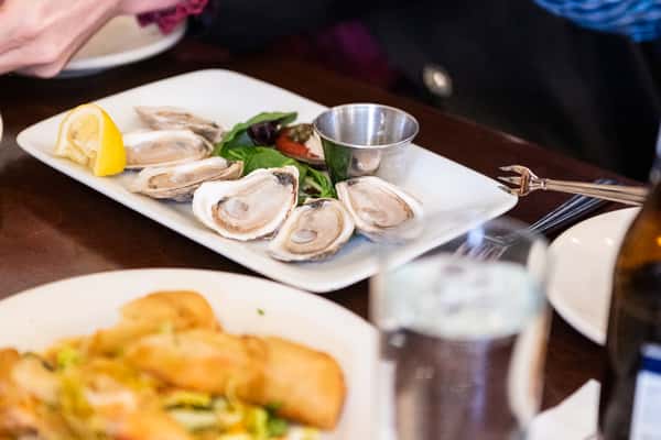 oysters at table