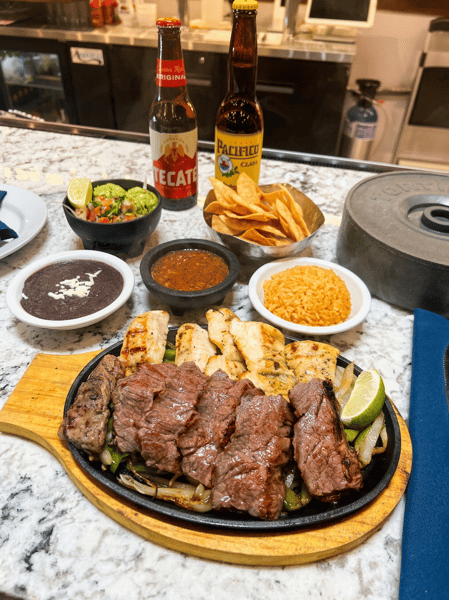 Fajitas (MIXED)(Chicken/Beef)