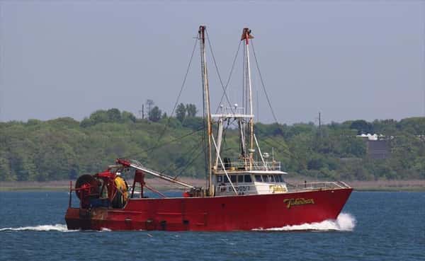 FV Fisherman Boston Fish Pier