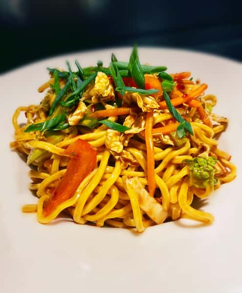 Lo Mein & Vegetable Salad
