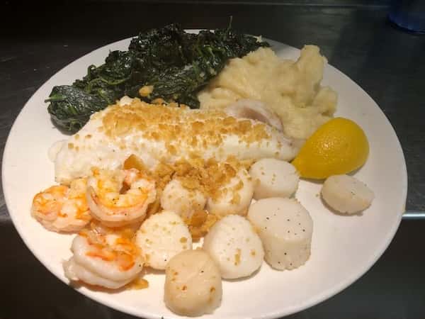 Seafood Medley Entree