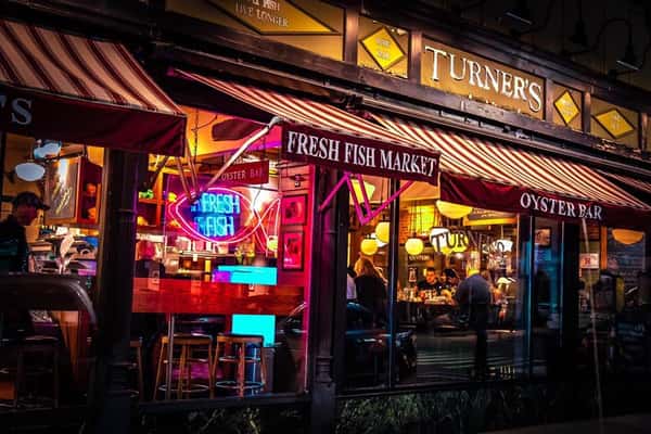 Exterior of Melrose Turner's Seafood at Night