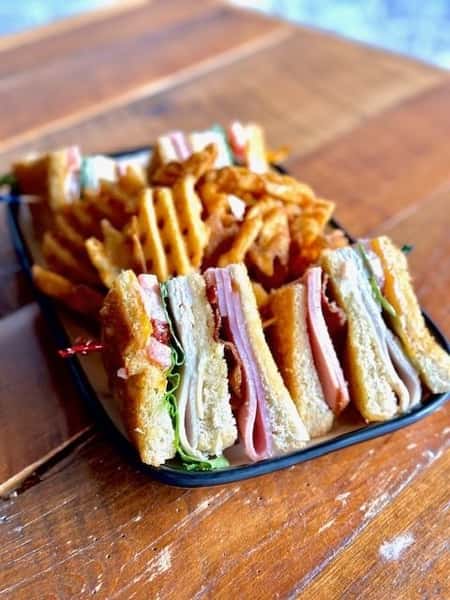 sandwich & fries