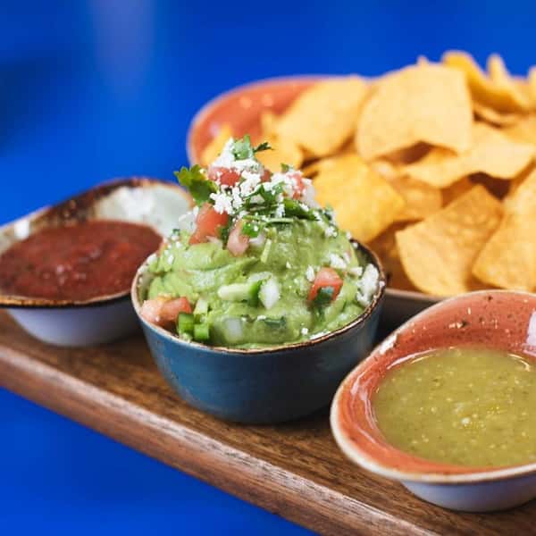 Fresh Guacamole, Chips & Salsa