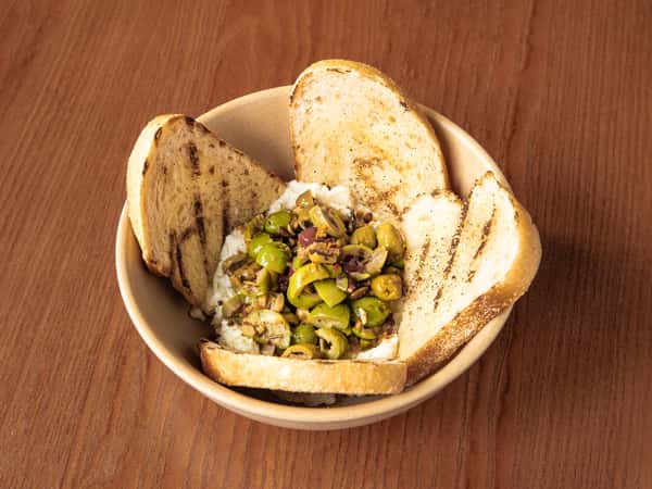 ROASTED OLIVES & TRUFFLE RICOTTA gfo/vg