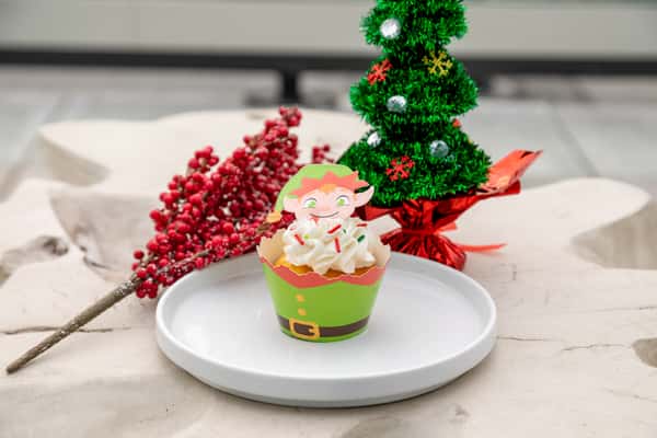 elf holiday cupcake