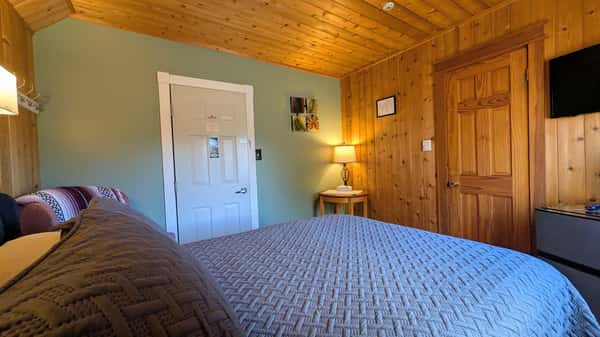 room 15 b