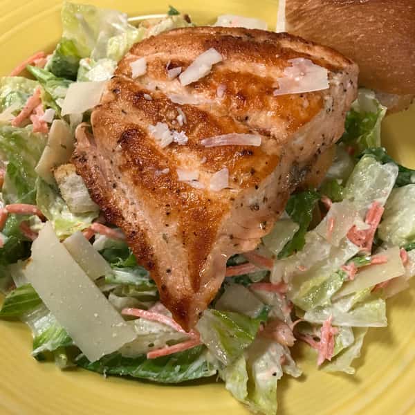 SALMON CAESAR SALAD