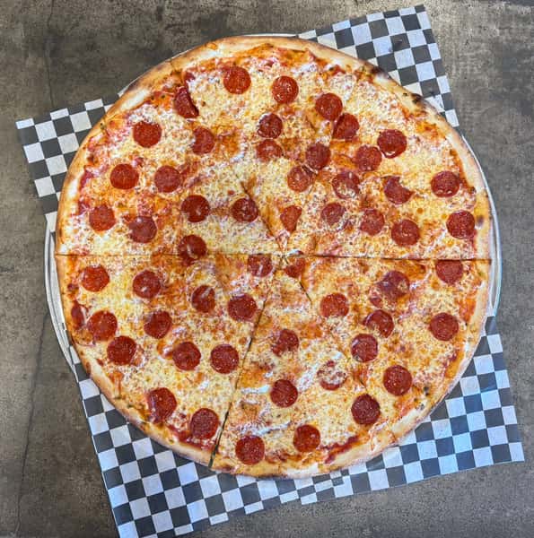 24" NY Giant Pepperoni Park Pie