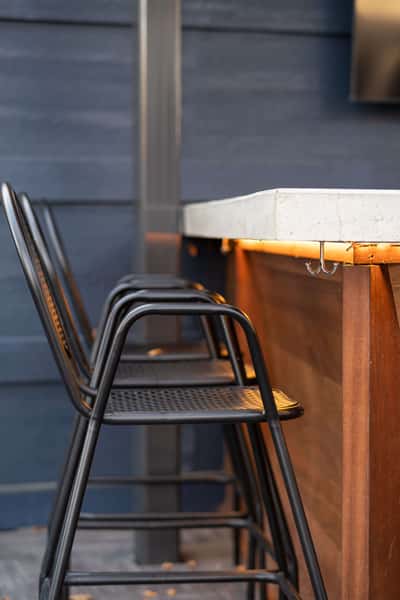 Bar dining