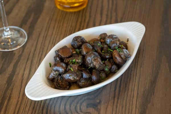 BUTTON MUSHROOMS